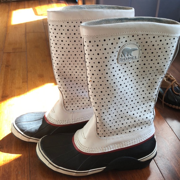 Sorel Shoes - Excellent Condition Sorel Boots